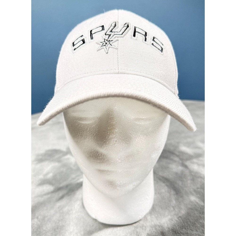 San Antonio Spurs Hat S/M White NBA Select Series Reebok Cap